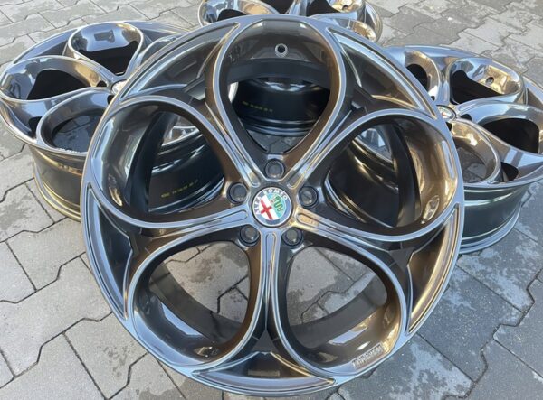 ALFA ROMEO ALUMINIUM WHEELS